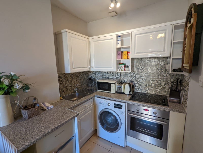 Flat Challoner Street in Greater London