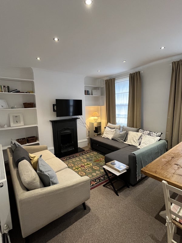 Room Harleyford Road in Greater London