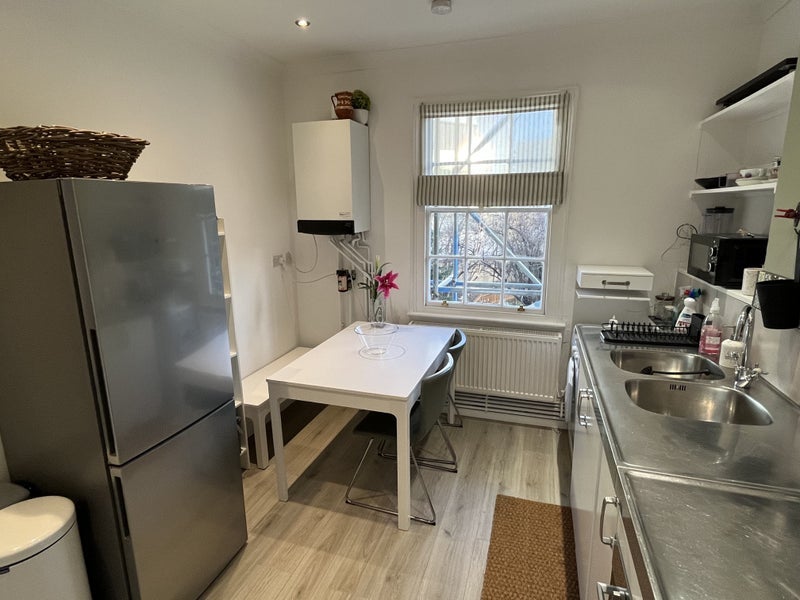 Room Harleyford Road in Greater London