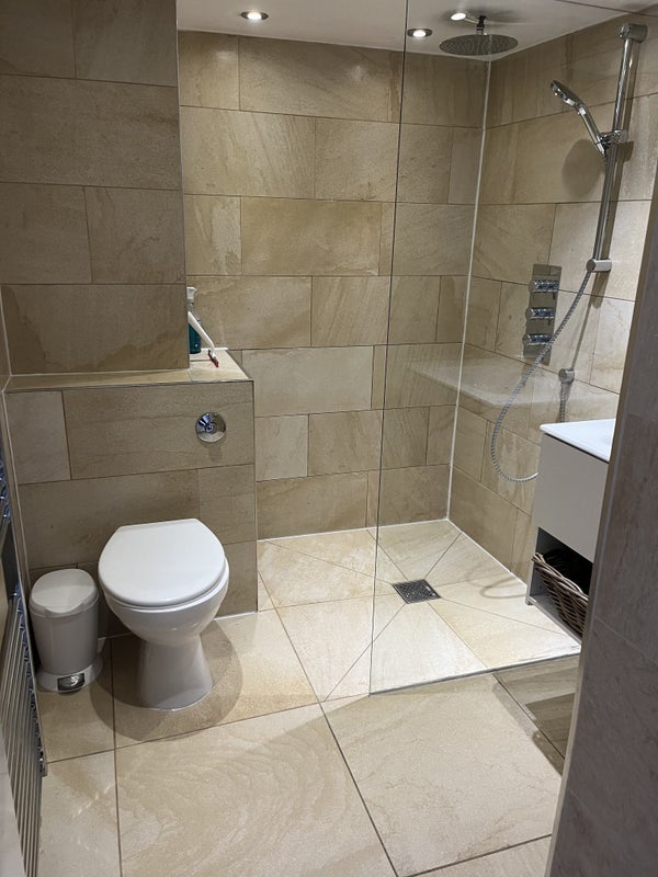 Room Harleyford Road in Greater London