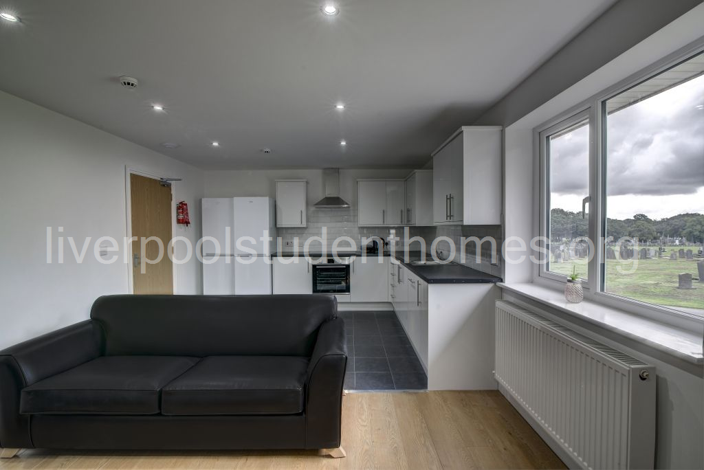 Room Shaw Street in Liverpool