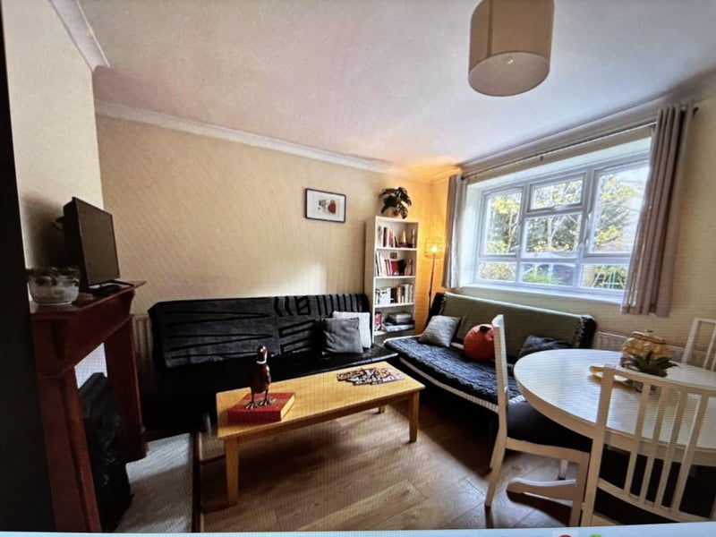 Flat Southmead Road in Greater London