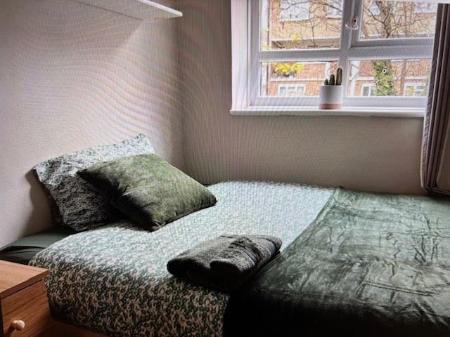 Flat Southmead Road in Greater London