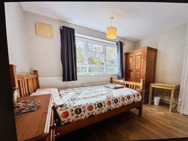 Flat Southmead Road in Greater London