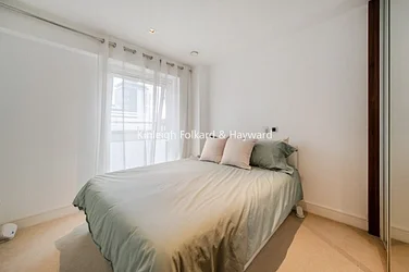 Flat Longfield Avenue in Greater London