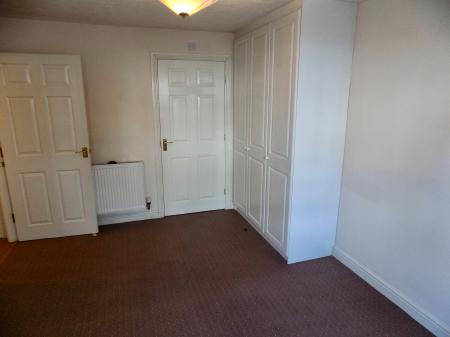 Flat Albert Road in Tamworth