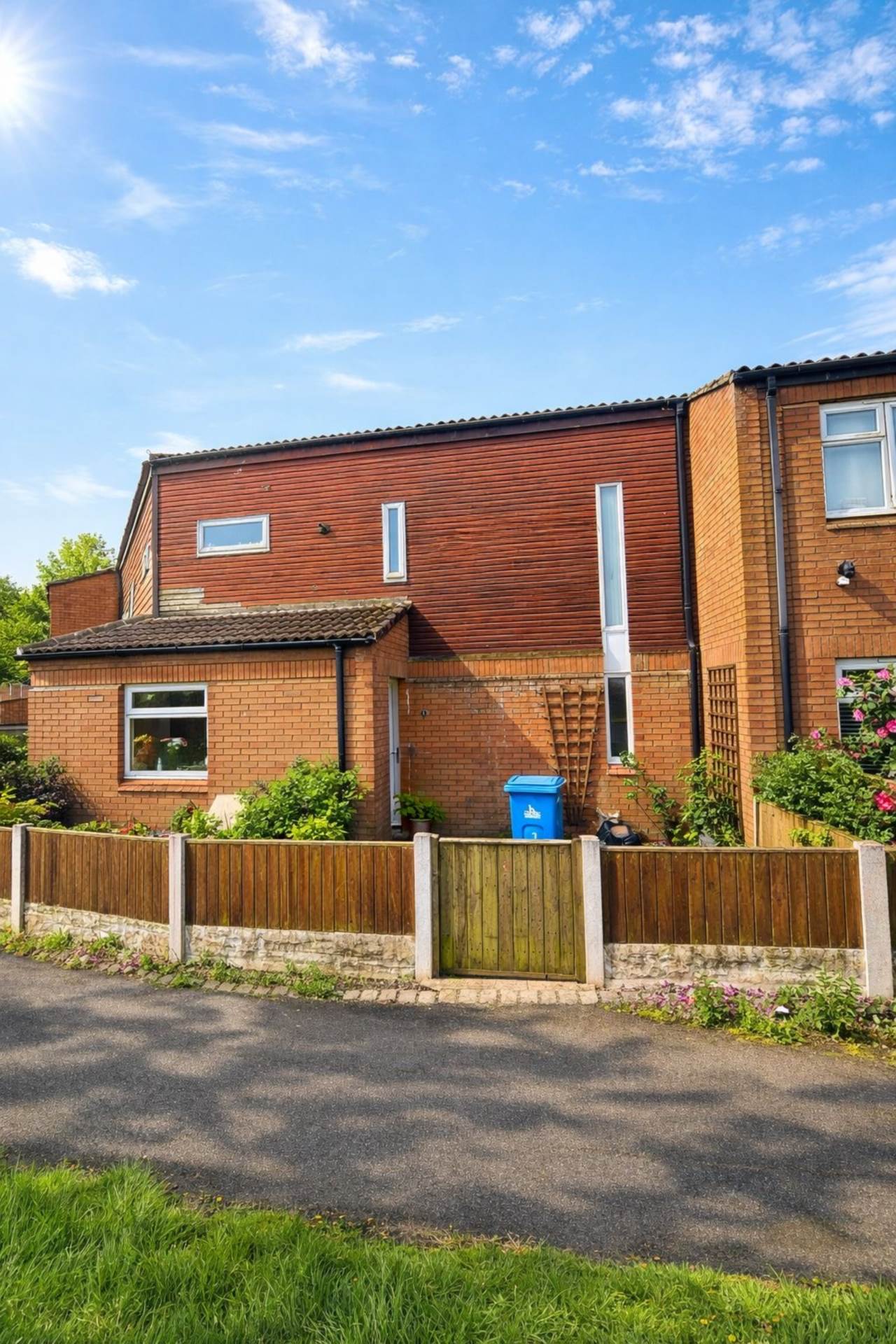 House Hitchens Close in Runcorn