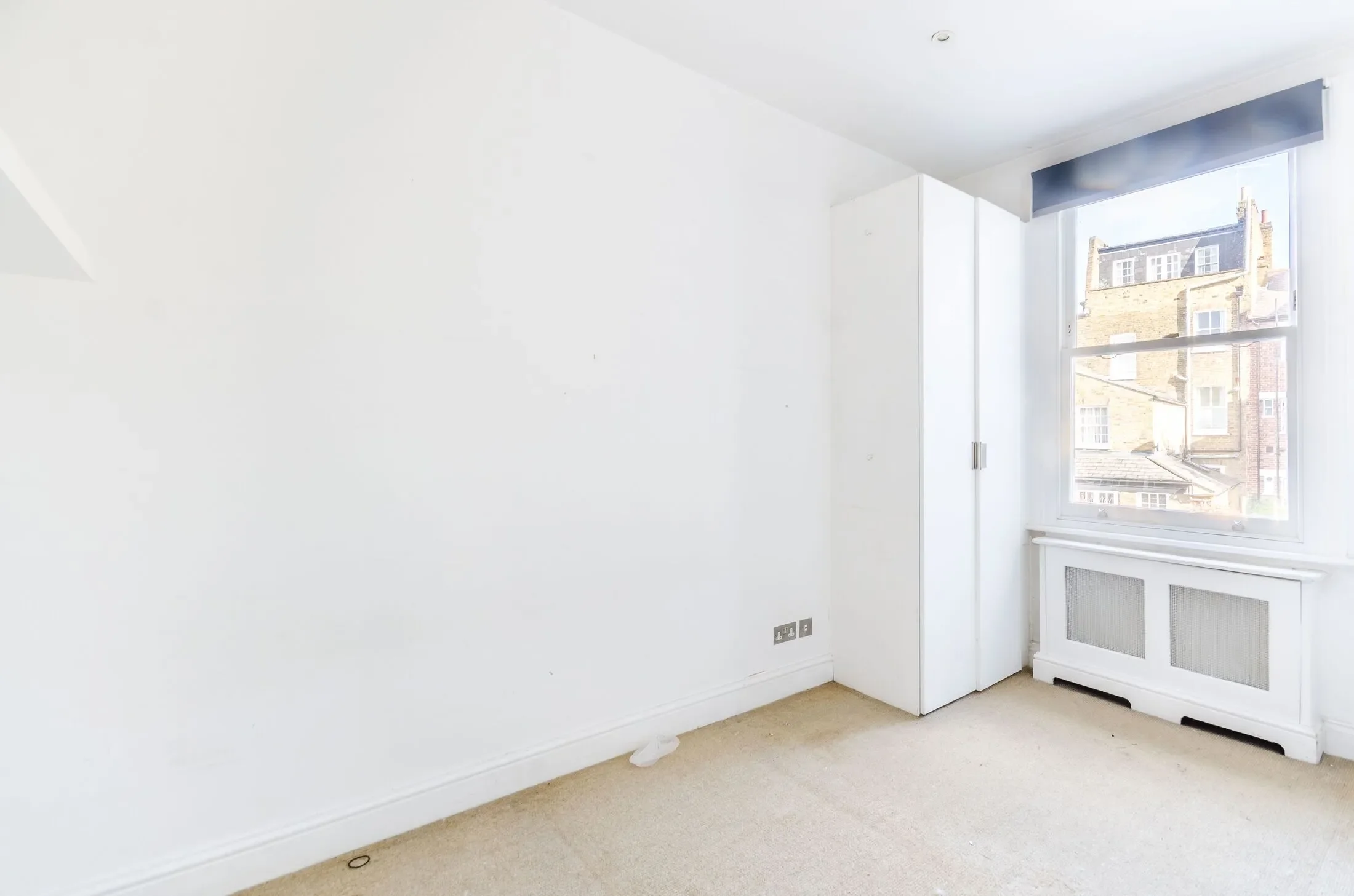 Flat Fulham Palace Road in Greater London