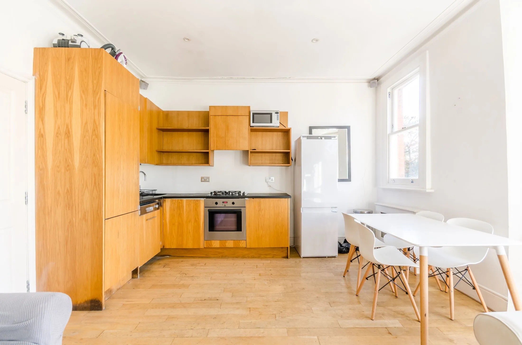 Flat Fulham Palace Road in Greater London