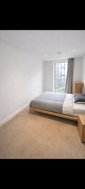 Room Mirabelle Gardens in Greater London