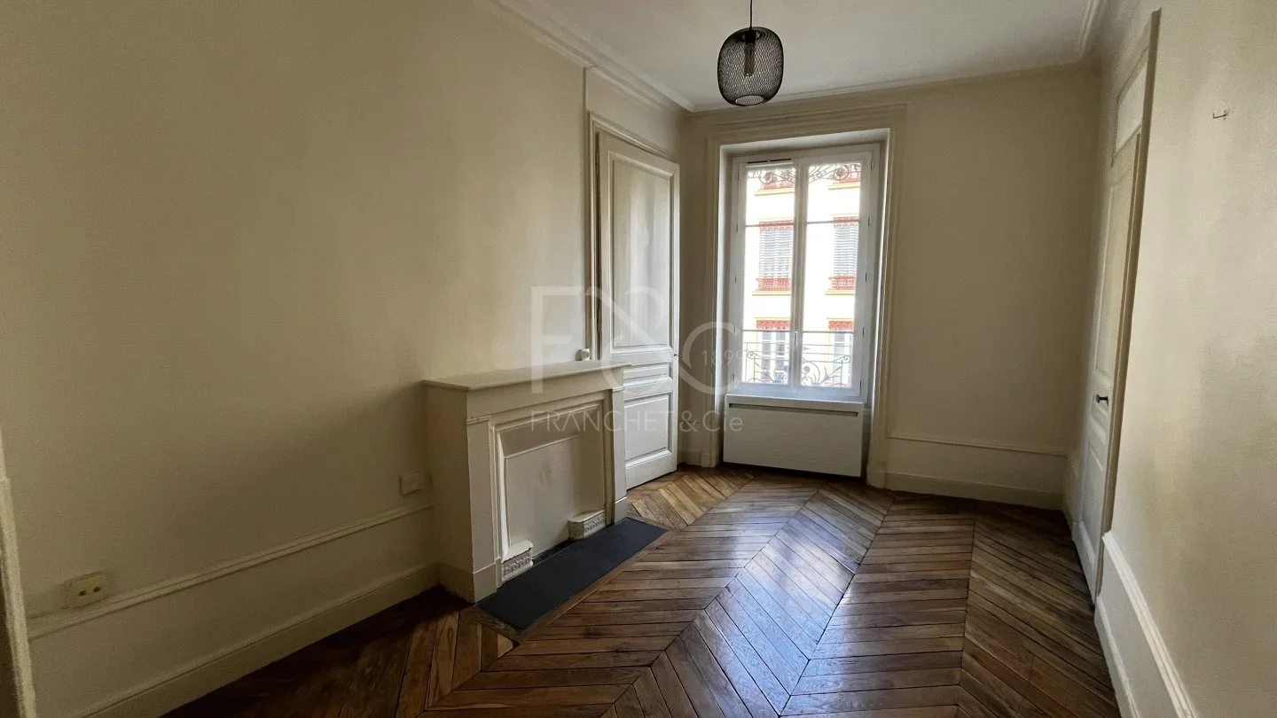 Flat Rue Montesquieu in Lyon