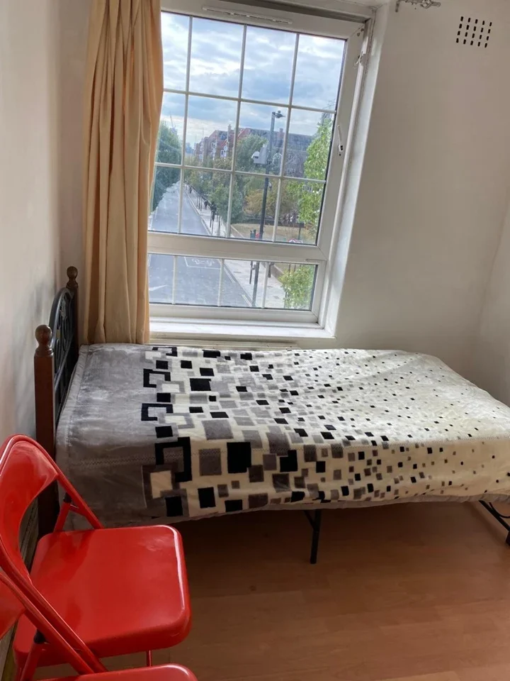 Room Ada Place in Greater London