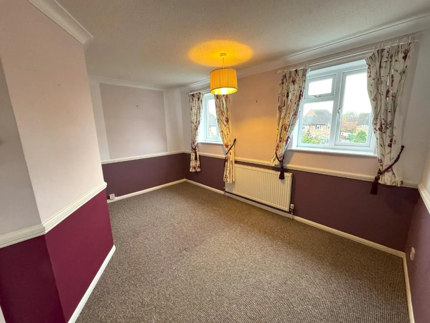 House Pampas Close in Stratford-on-Avon