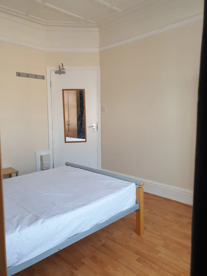 Room Standard Road in Greater London