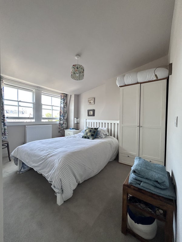 Room Barnsbury Grove in Greater London