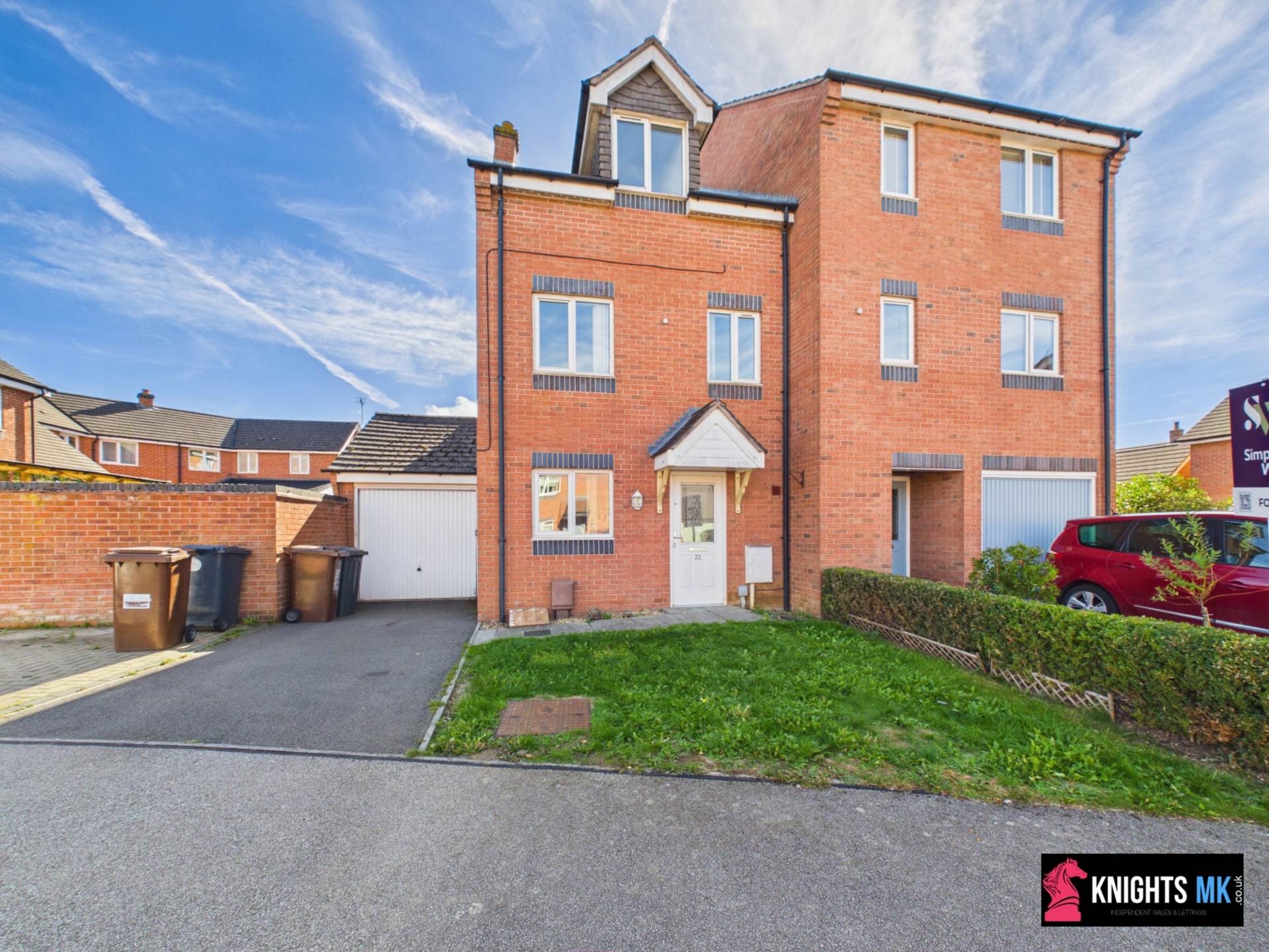 House Osbourne Close in Corby