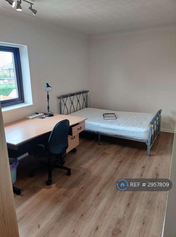 Room Lea Crescent in West Lancashire