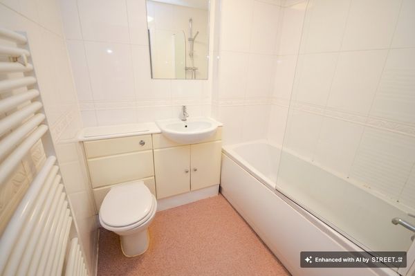 Flat Hollyhedge Road in Manchester