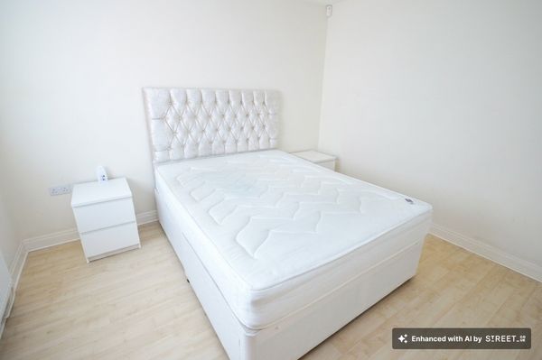 Flat Hollyhedge Road in Manchester