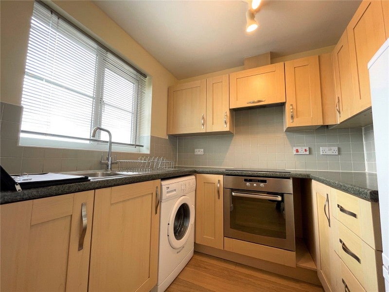 Flat Blease Close in Staverton