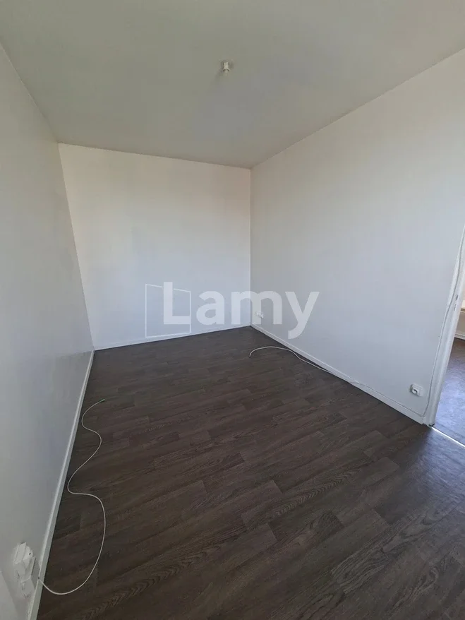 Appartement Impasse Pierre Degeyter à Montreuil