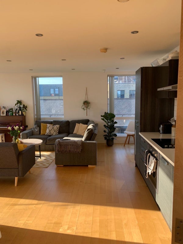 Flat Hertford Road in Greater London