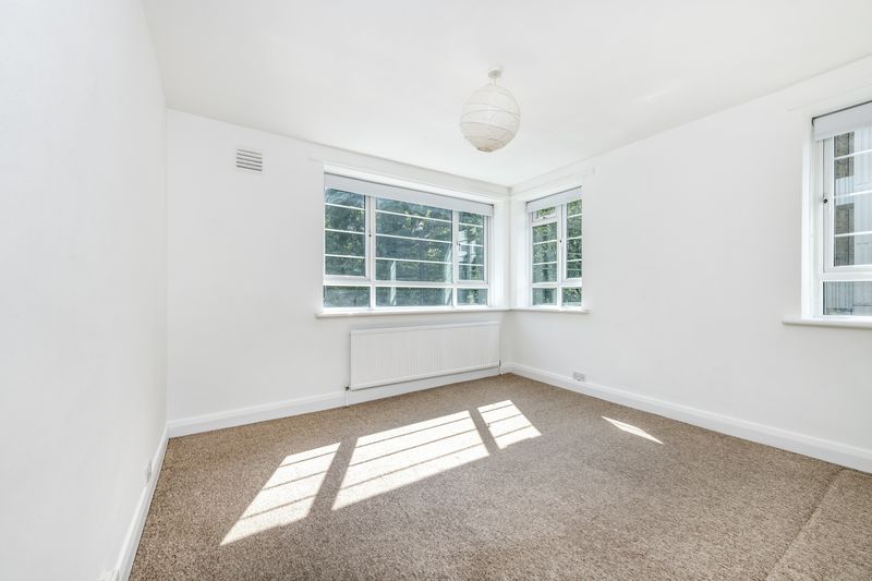 Flat Nelson Street in Greater London