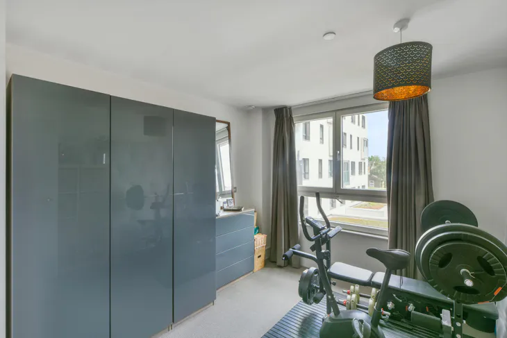 Flat Clapham High Street in Greater London