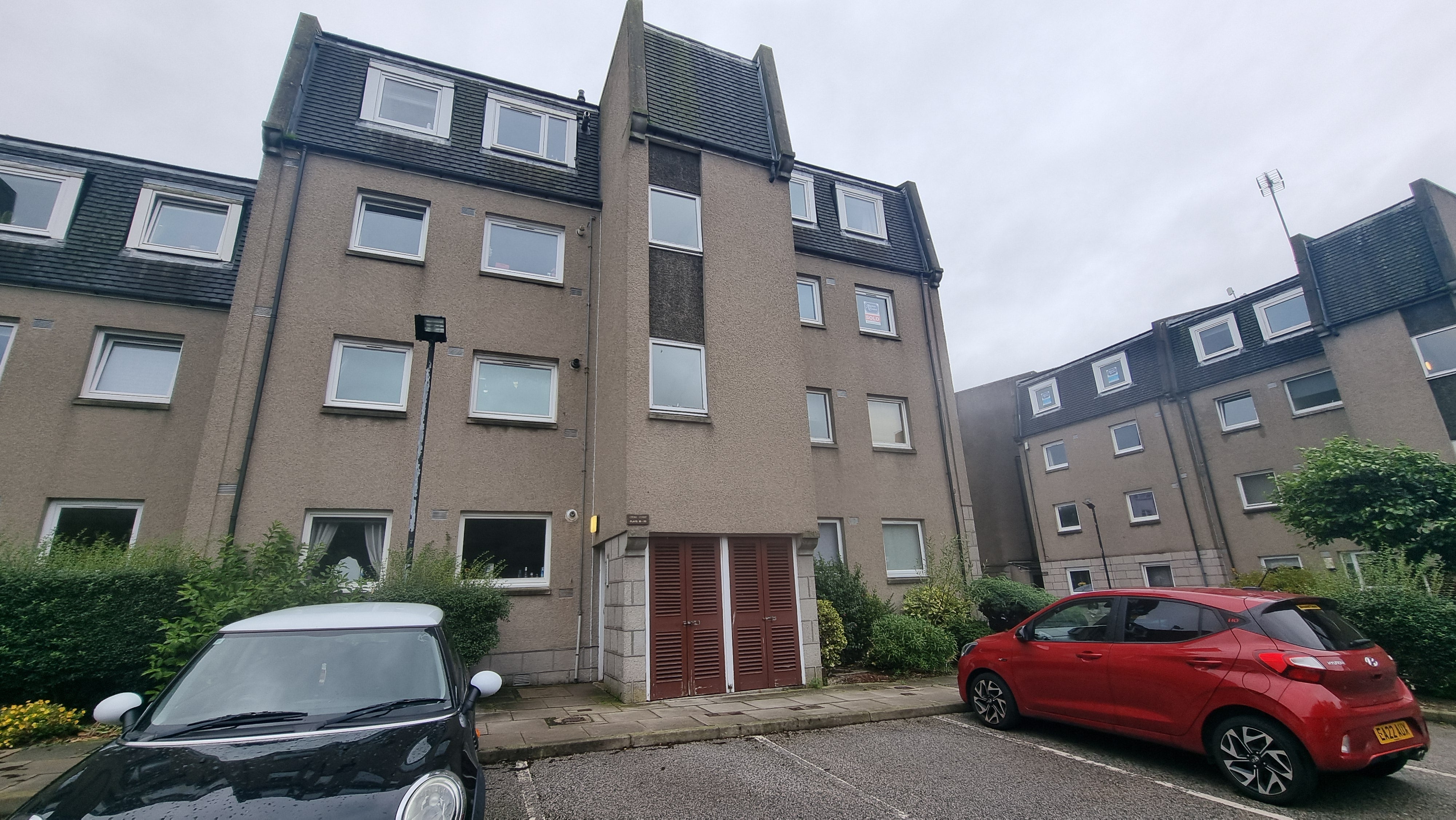 Flat Cedar Court in Aberdeen City