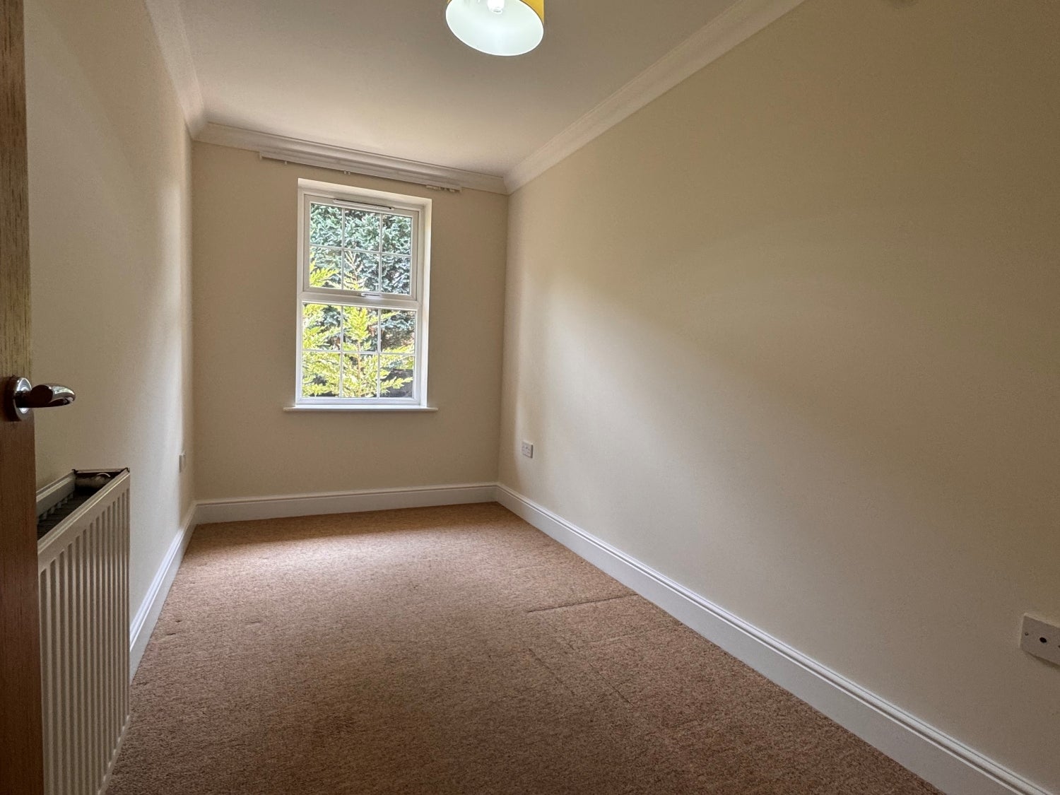 Flat Stirling Road in Bournemouth