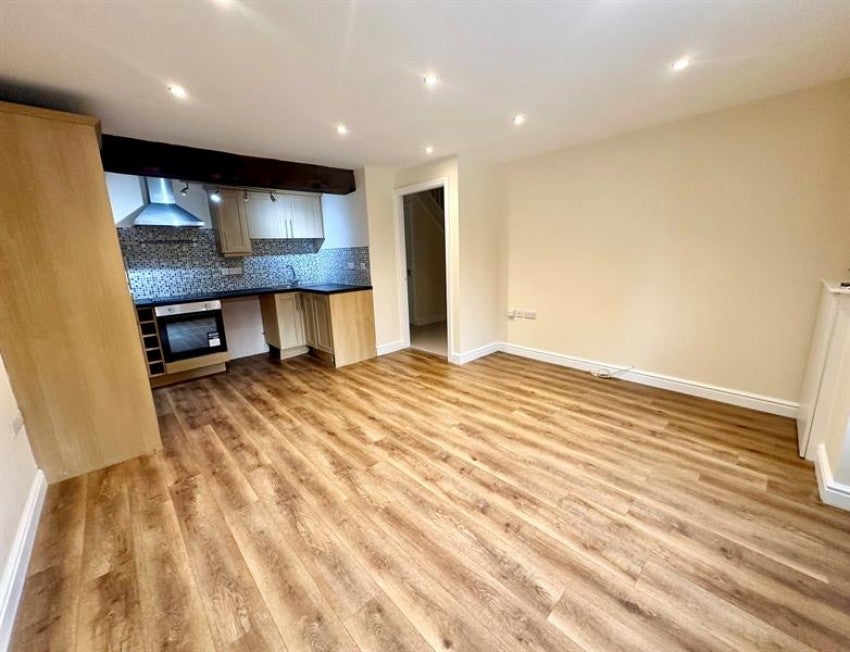 Flat Astley Street in Tameside