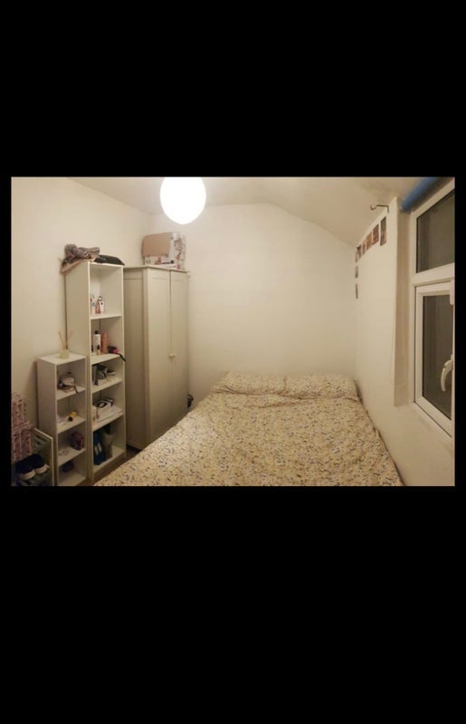 Room North Passage in Greater London