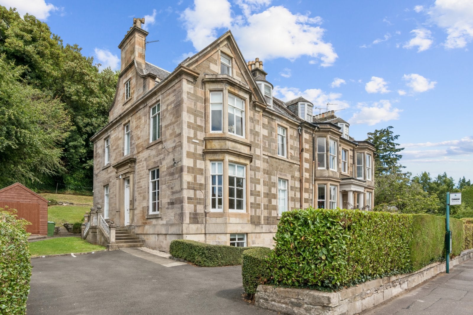 Flat Henderson Street in Bridge of Allan