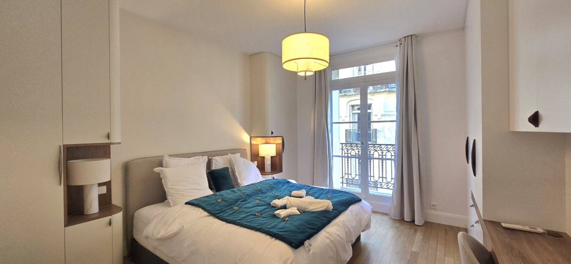 Flat Square Villaret de Joyeuse in Paris