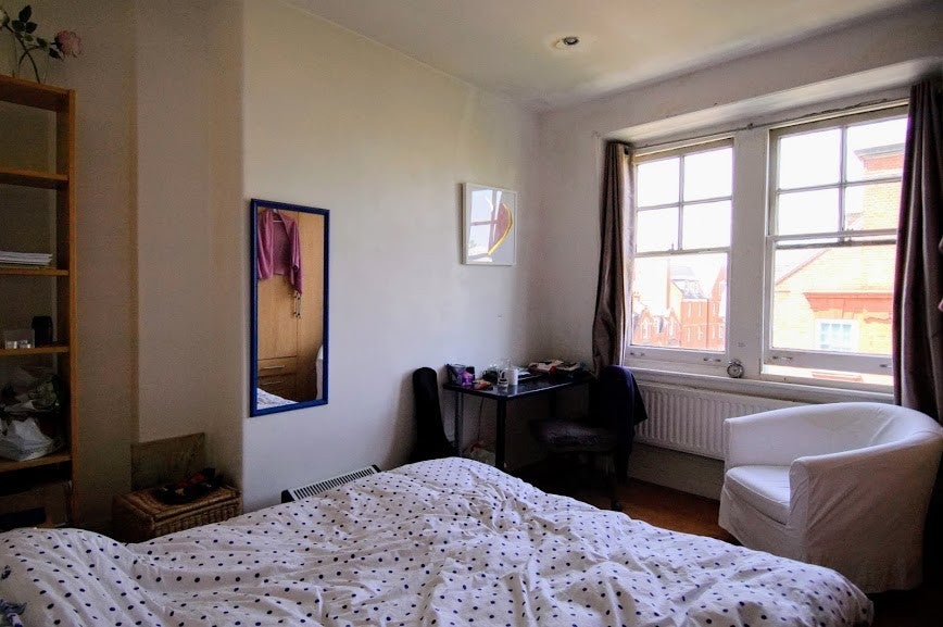 Flat King Charles I Island in City of Westminster