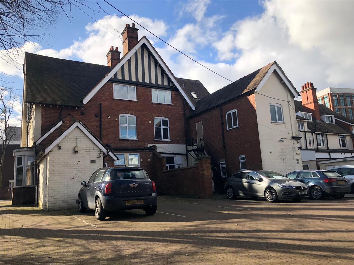 Flat Manor Road in Coventry