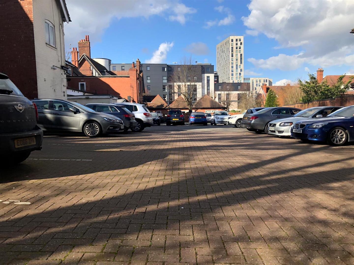 Flat Manor Road in Coventry