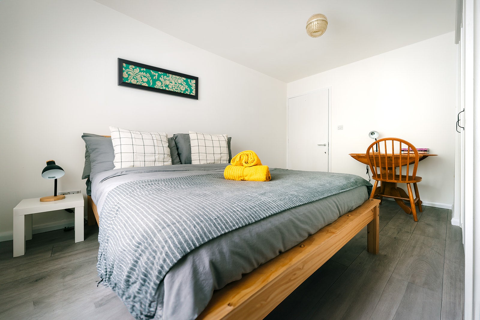 Flat Alscot Road in Greater London