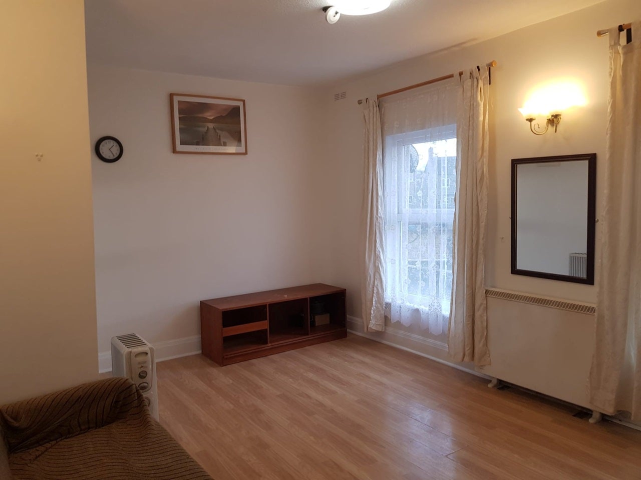 Flat Wallwood Road in Greater London