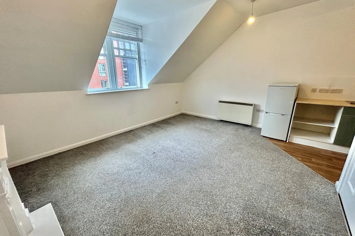 Flat Derby Road in Nottingham