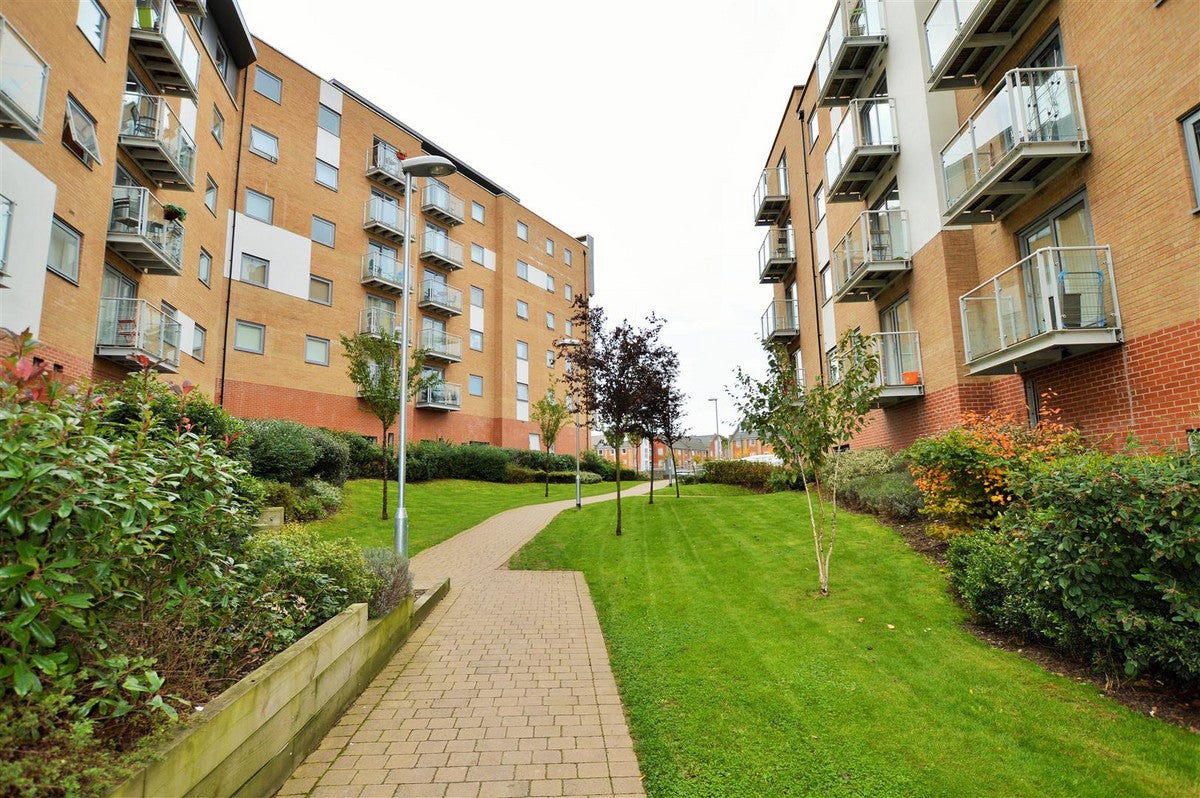 Flat Hawkins Road in Colchester