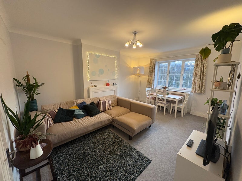 Flat Haverstock Hill in Greater London