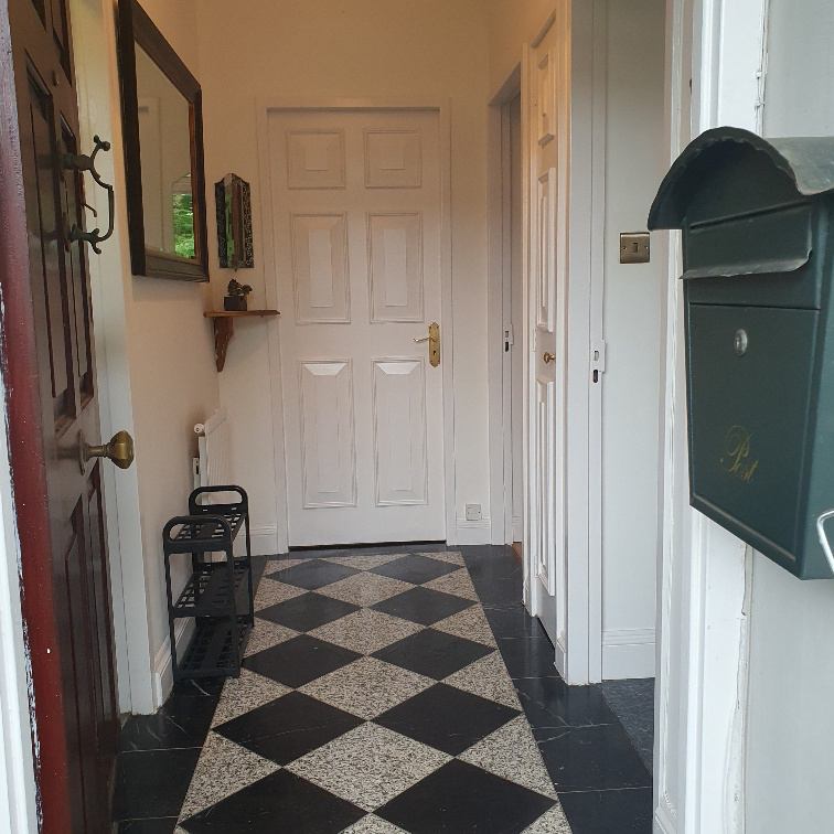 Flat Inverness Terrace in City of Westminster