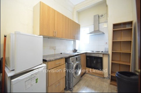 Flat Regent Terrace in Leeds