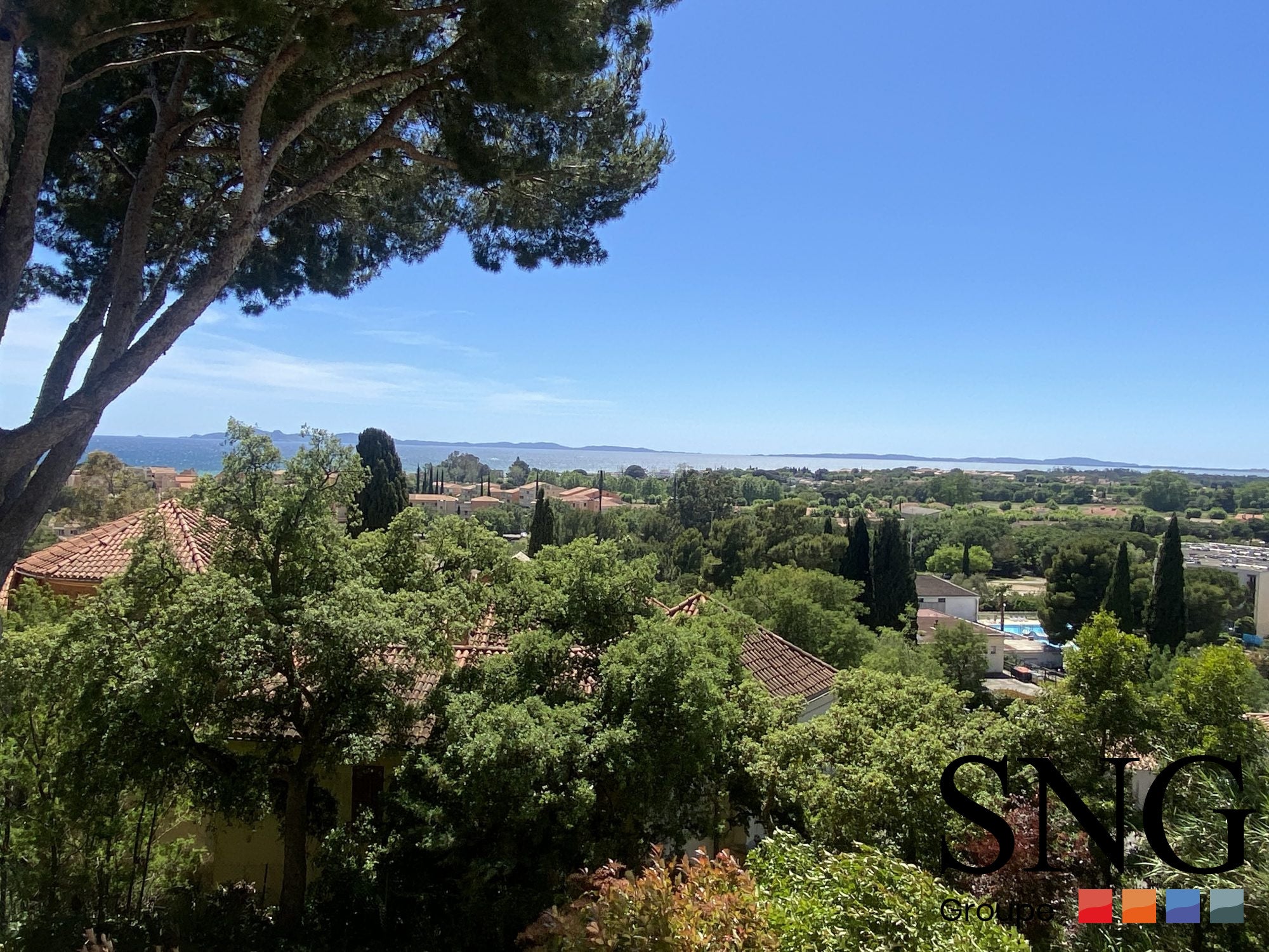 Flat Sentier Littoral in La Londe-les-Maures