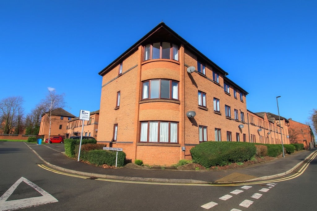 Flat Chester Green Road in Derby