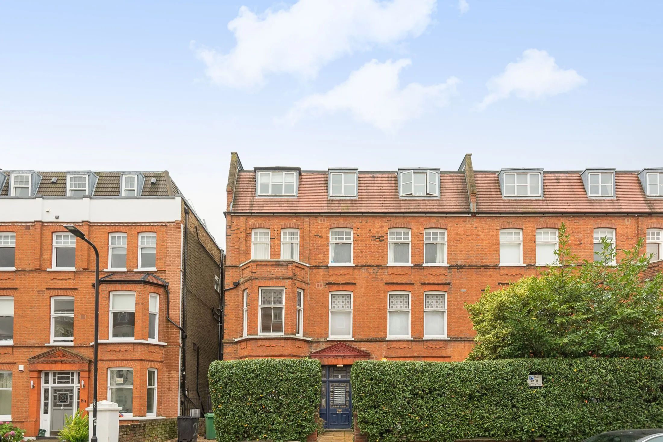 Flat Greencroft Gardens in Greater London