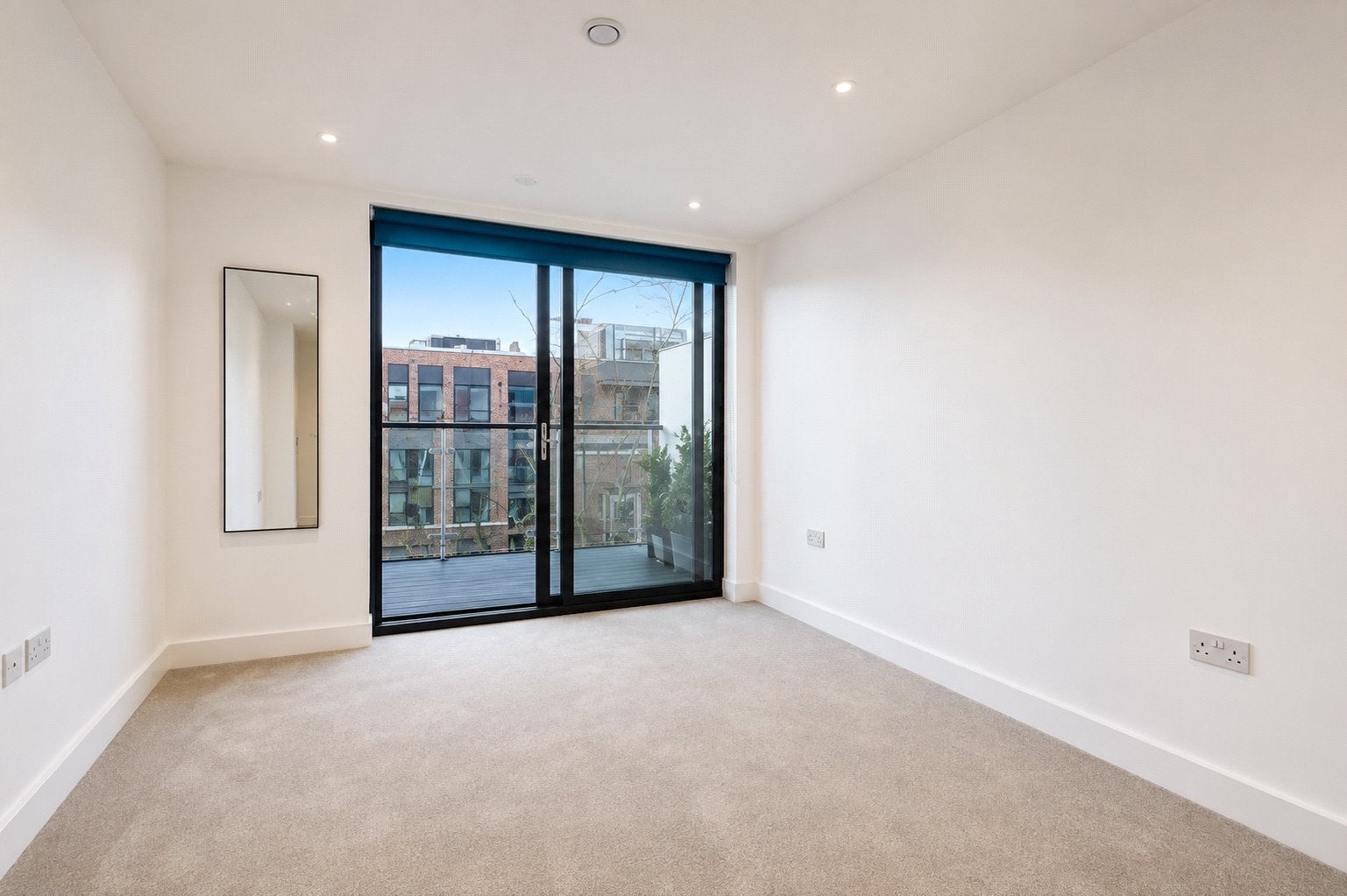 Flat Commercial Street in Greater London