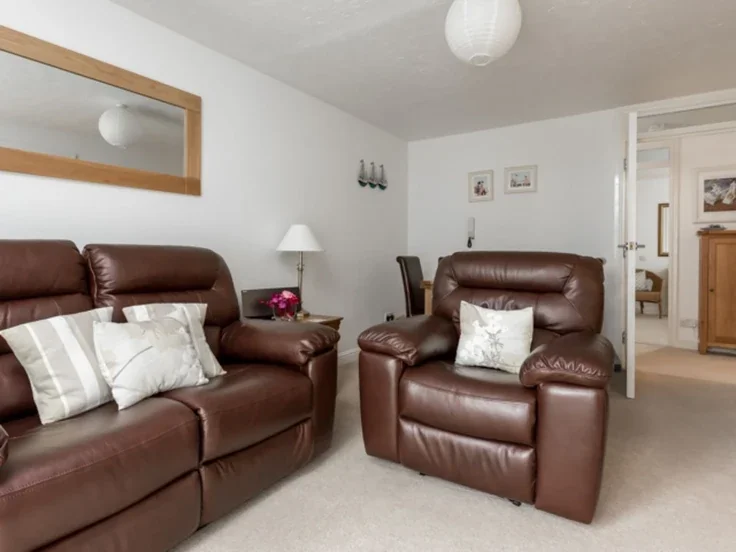 Flat Catalina Drive in Poole