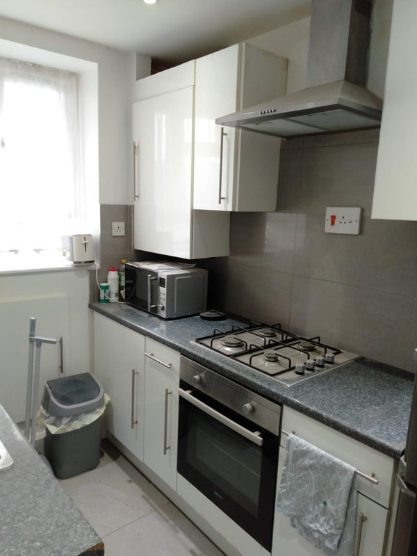 Room Shandy Street in Greater London